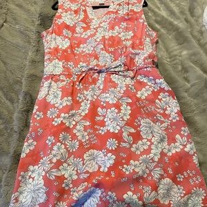 Sleeveless, tie waist, Gap dress